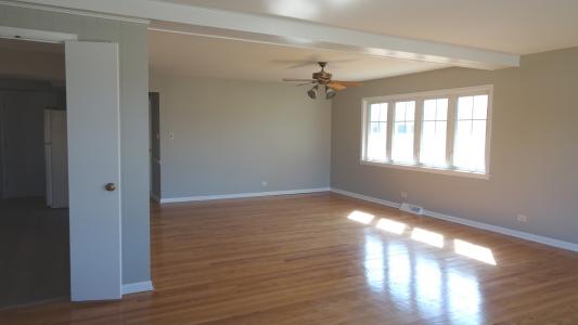 3315 W Columbia Avenue N , 2, Lincolnwood, Illinois 60712, USA