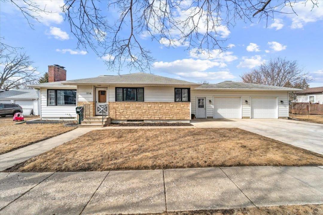 316 3rd Ave Se, Oelwein, Iowa 50662, Estados Unidos