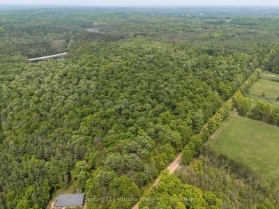 LT 28 CONCESSION 14 NDR N/A, West Grey, Ontario N0G 1S0, Kanada