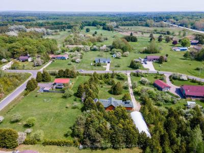 25 MAPLE GOLF CRESCENT, Northern Bruce Peninsula, אונטריו N0H 2R0, קנדה 