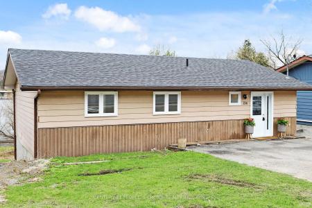 156 MAIN STREET W, Huntsville, Ontario P1H 1X8, Canada