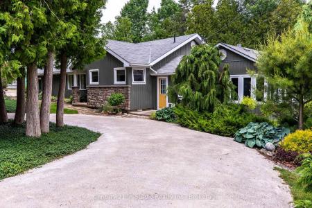 158 STOKES BAY RD, Northern Bruce Peninsula, אונטריו N0H 1W0, קנדה 