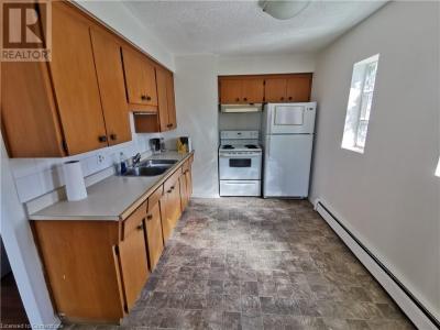 81 BRYBECK CRESCENT, Kitchener, Ontario N2M 2C5, Canada