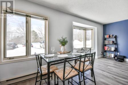 155 CHURCH STREET, Penetanguishene, オンタリオ L9M 1E4, カナダ
