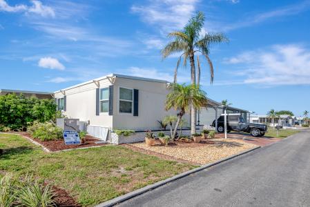 845 Jolanda Cir, Venice, Florida 34285, USA