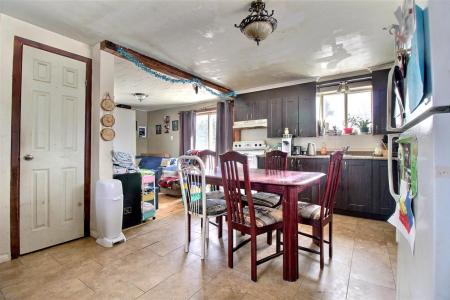 245  Route des Érables, Témiscouata-sur-le-Lac, Québec G0L 1E0, Canada