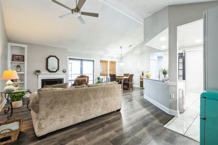 1202 Thorpe Lane #406D, San Marcos, Texas 78666, Estados Unidos