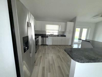 1050 SE Euclid Lane, Port Saint Lucie, Flórida 34983, Estados Unidos