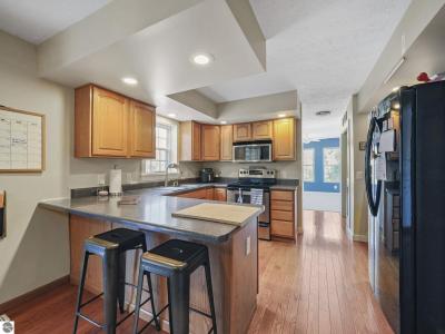 9821 Elk Lake Trail, Williamsburg, ミシガン 49690, アメリカ合衆国