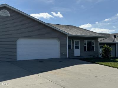 103 Hazel Miner Avenue, Center, North Dakota 58530
