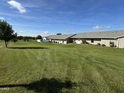 103 Hazel Miner Avenue, Center, North Dakota 58530