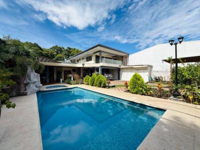 Matamoros , Colón Mora, San José 10701, Costa Rica