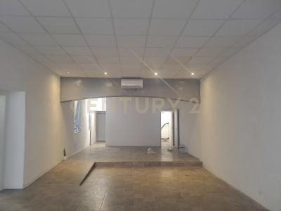 Via Giovanni ZambelliVIA ZAMBELLI, Verona, Veneto 37100, Italy