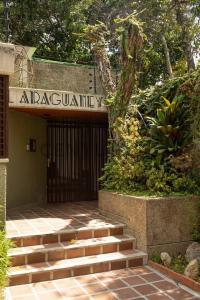 Calle Norte con Av. Altamira Country Club Res. Araguaney, Caracas, Distrito Capital 1050, Venezuela