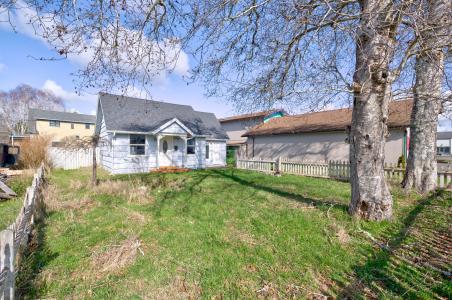 1205 47th Place , Seaview, Washington 98644, États-Unis