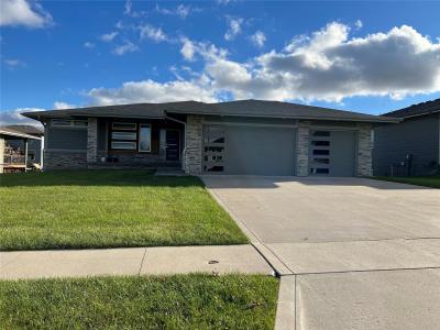 10598 NW 72nd Lane, Johnston, Iowa 50131, USA