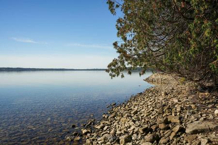 115 MALLORY BEACH RD, South Bruce Peninsula, Ontario N0H 2T0, Canada