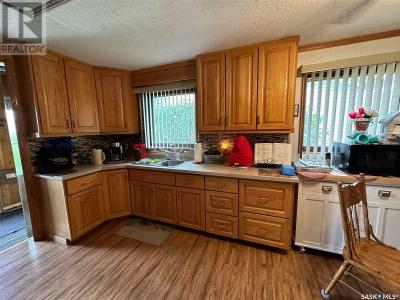 238 YOUNG STREET, Bienfait, Saskatchewan S0C 0M0, Canada