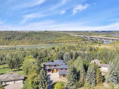 148 WINDERMERE CRESCENT NW, Edmonton, Alberta T6W 0S3, Canada