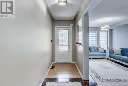 155 WEBB STREET, Bradford West Gwillimbury (bradford), Ontario L3Z 0B9, Canada