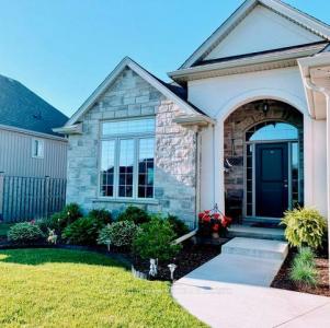 3281 CHARLESTON DRIVE, Fort Erie, Ontario L0S 1N0, Canada