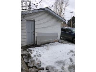 9705 103 AVENUE, Fort St. John, ブリティッシュコロンビア V1J 2G9, カナダ