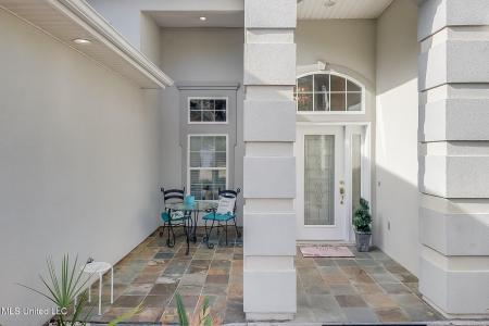 8354 Makiki Drive, Diamondhead, Mississippi 39525, États-Unis