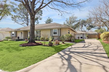 2011 Widdicomb Court, Houston, Teksas 77008, Amerika Birleşik Devletleri