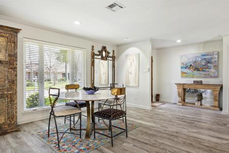 2011 Widdicomb Court, Houston, Teksas 77008, Amerika Birleşik Devletleri