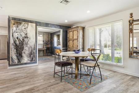 2011 Widdicomb Court, Houston, Teksas 77008, Amerika Birleşik Devletleri