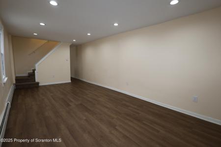 142 Madison Street, Wilkes-Barre-, Pennsylvania 18702