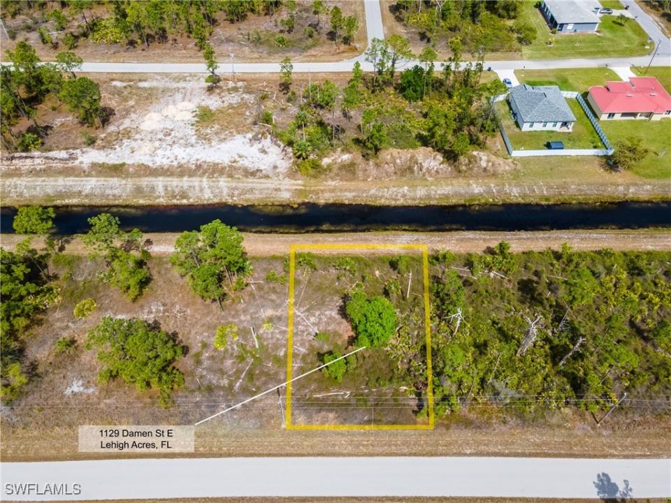 1129 Damen Street E, Lehigh Acres, Florida 33974, Stati Uniti