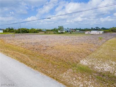 4405 E 15th Street, Lehigh Acres, Florida 33972, USA