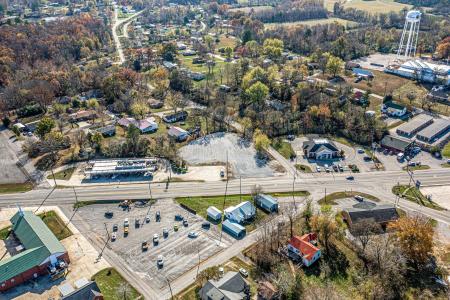9615 Us Highway 70 E, Mc Ewen, Tennessee 37101, USA