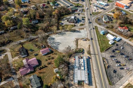 9615 Us Highway 70 E, Mc Ewen, Tennessee 37101, USA