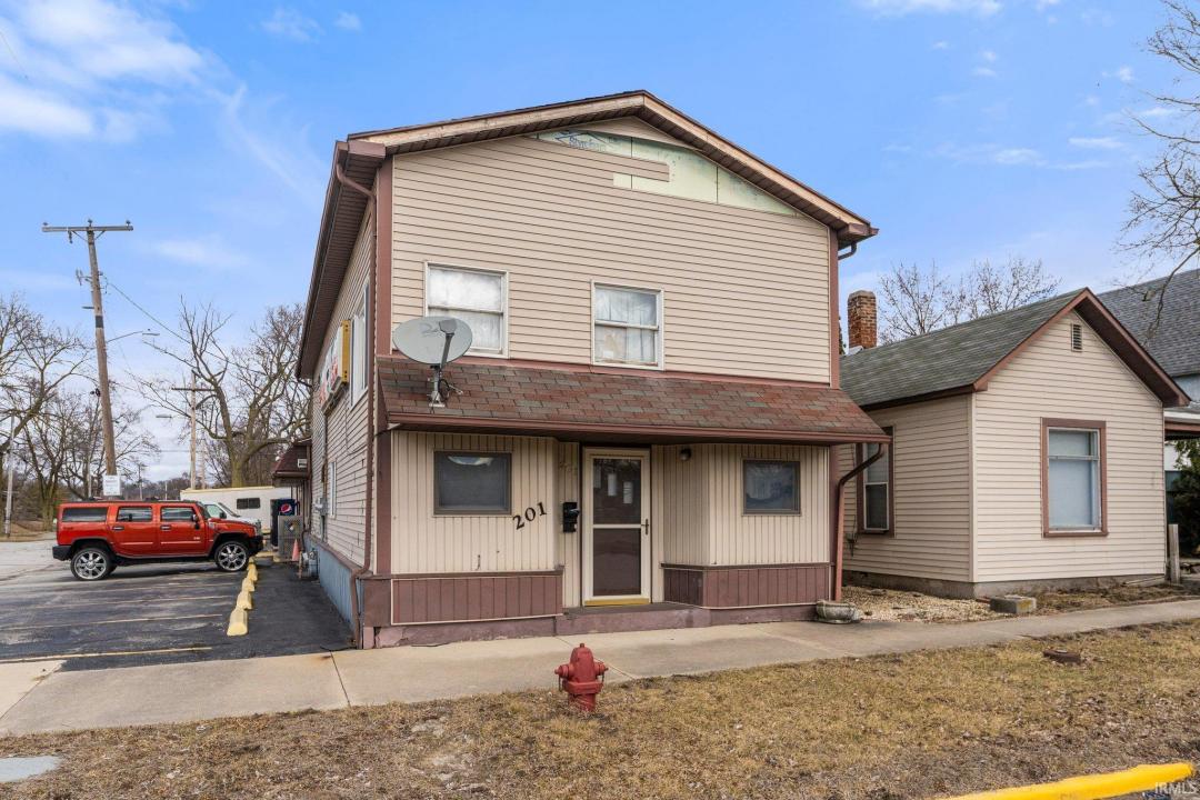 201 E Chicago St, Columbia City, Indiana 46725