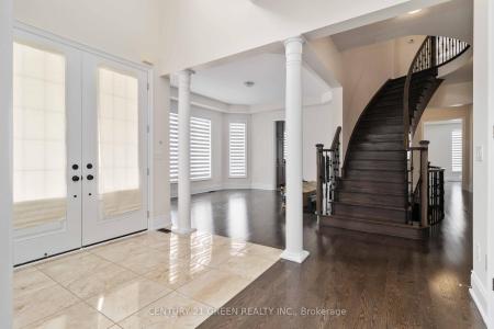 13 FOOTHILLS CRESCENT, Brampton, Ontario L6P 4G9, Kanada