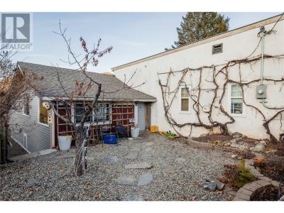 776 DOMINION STREET, Kamloops, British Columbia V2C 2X9, Canada