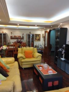 3 Residencias Santa Rosa, Caracas, Miranda 00001, Venezuela