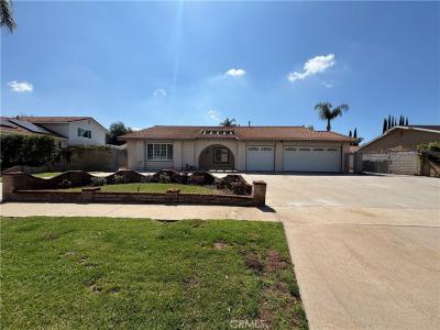 1567 Brookside Avenue, Redlands, California 92373, USA