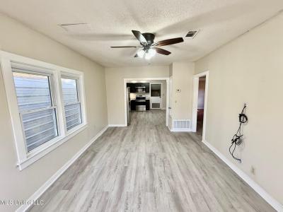 13651 E Wortham Road, Saucier, Mississippi 39574, Estados Unidos