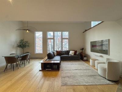 1440 Rue St-Jacques, Montréal (Ville-Marie), Quebec H3C 4J4, CANADÁ