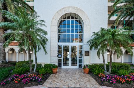4830 Osprey Dr S #305, St Petersburg, Florida 33711