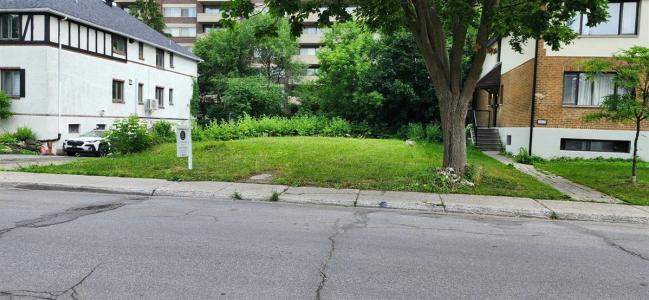 177  Rue Dufferin, Hampstead, 魁北克省 H3X 2Y2, 加拿大