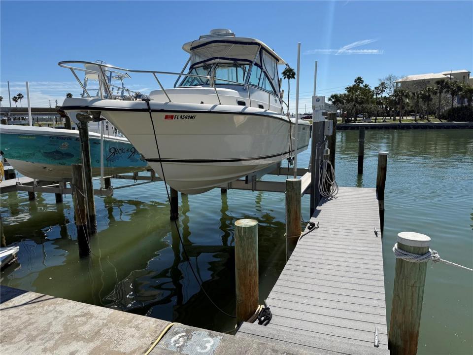 329 Medallion Blvd Unit C, Madeira Beach, Флорида 33708, Соединенные Штаты