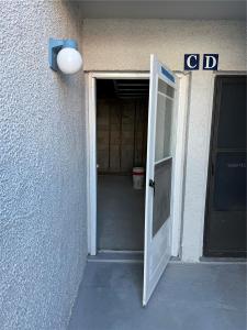 329 Medallion Blvd Unit C, Madeira Beach, Флорида 33708, Соединенные Штаты