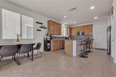 4211 Enchanting Sky Avenue, North Las Vegas, Nevada 89081, Estados Unidos