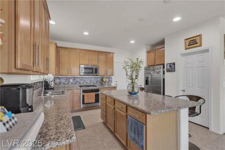 4211 Enchanting Sky Avenue, North Las Vegas, Nevada 89081, Estados Unidos