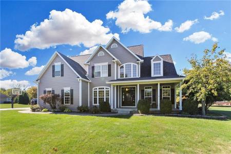 23 Stonegate Drive, Charleston, Illinois 61920, USA