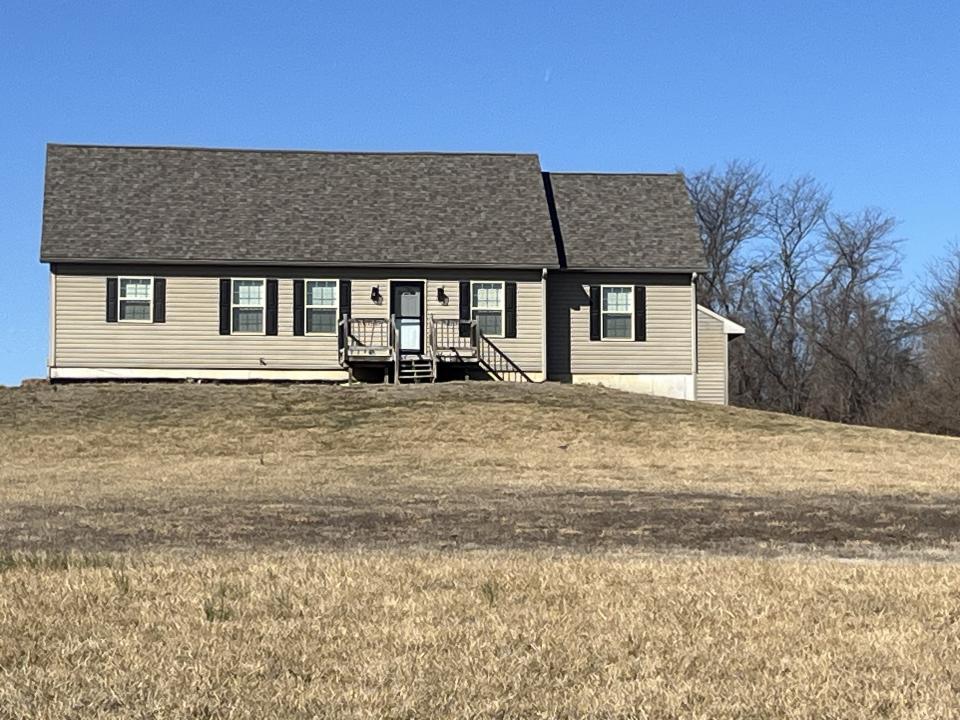 27049 Pvt 253, Carrollton, Missouri 64633